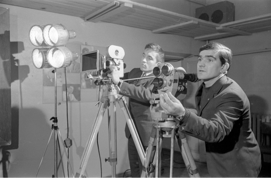 Members of the amateur film studio "Donbas", Donetsk, 1972 //  H.S. Pshenychnyi Central State Cine, Photo and Phono Archive of Ukraine, Signature number: 1-25-18-0-113882 